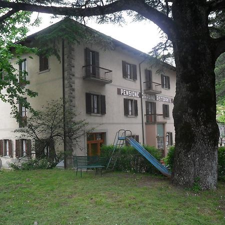 Albergo Giardino Badia Prataglia Zewnętrze zdjęcie